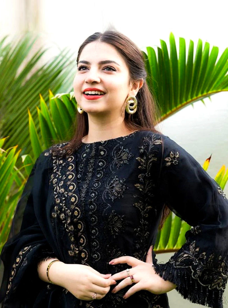 UNSTITCH 3 Piece Embroidered Lawn Shirt with Embroidered Organza Duppata 1020