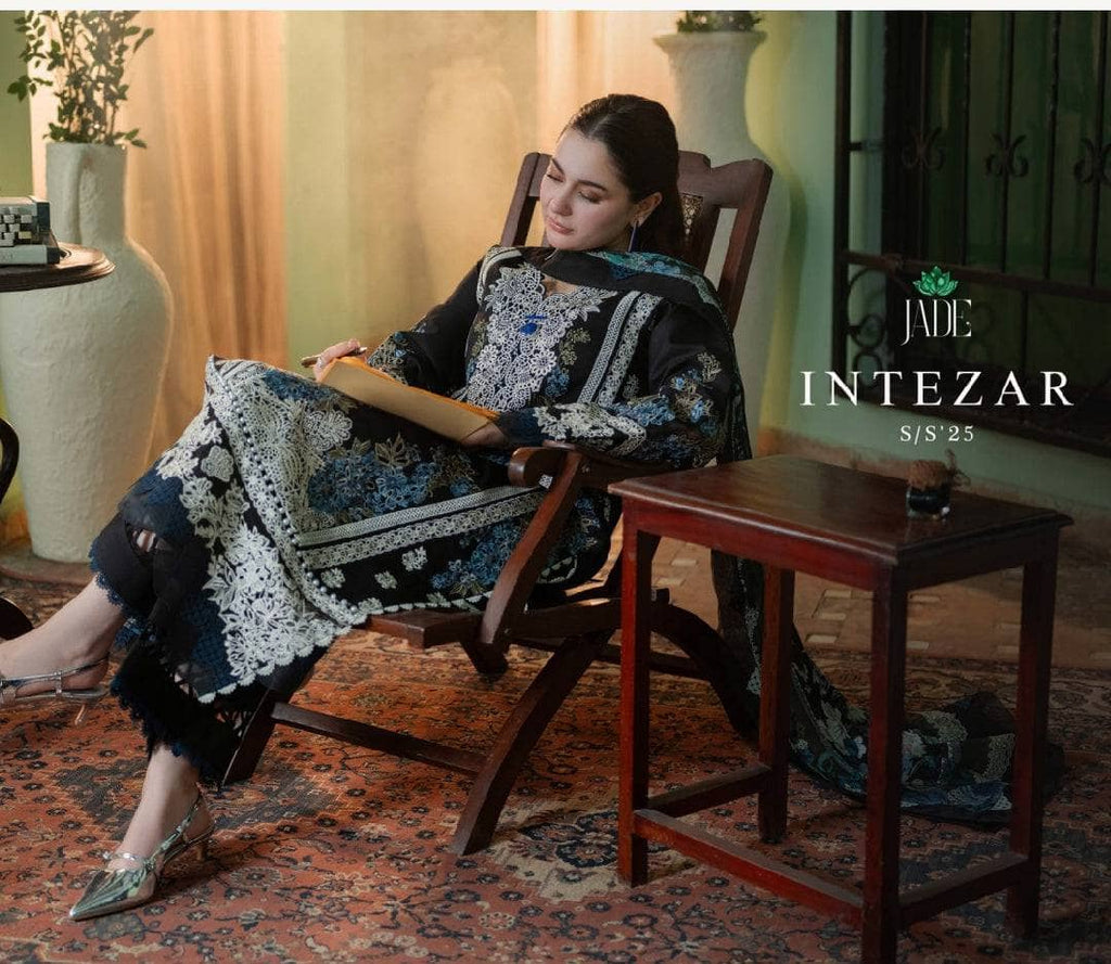 CHIKANKARI EMBROIDERED LAWN - 3 PC UNSTITCHED V257
