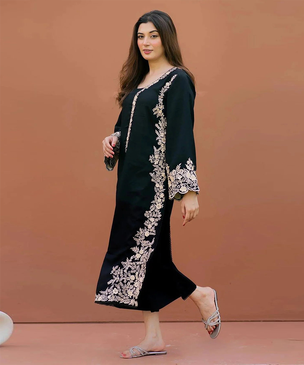 Lawn 2PC Embroidered 104 L