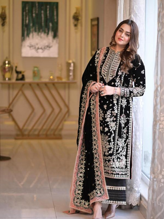 ANEELA'S LUXURY VELVET COLLECTION A680 - Back