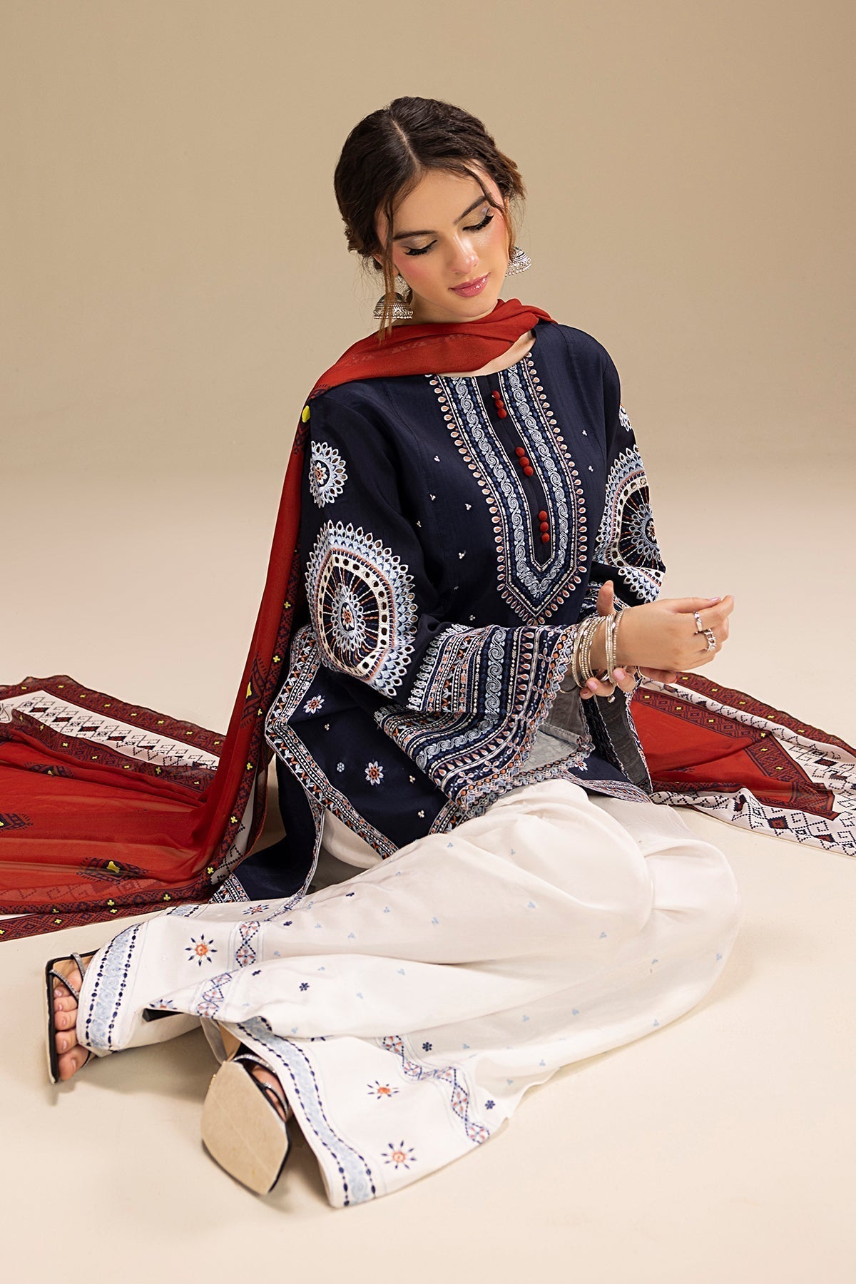 '- UNSTITCHED 3PC DHANAK EMBROIDERED SUIT RR 610