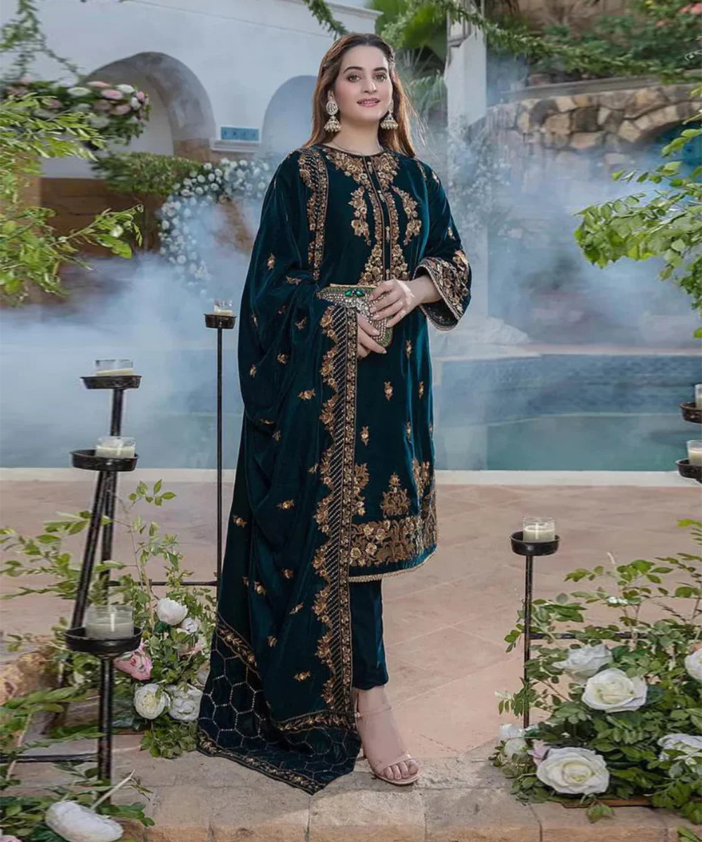 VELVET 3PC EMBROIDERED WITH VELVET EMBROIDERED DUPATTA- 265
