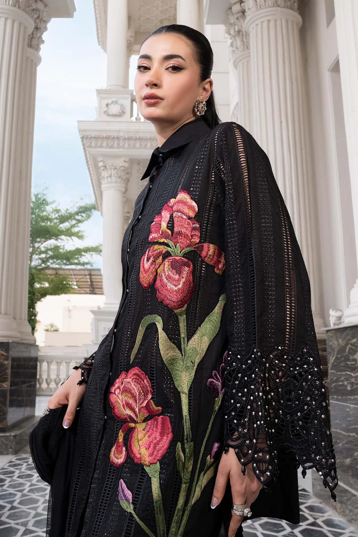 MARIA.B-3PC DHANAK EMBROIDERED SHIRT WITH CHIFFON EMBROIDERED DUPATTA AND TROUSER SJ-5008