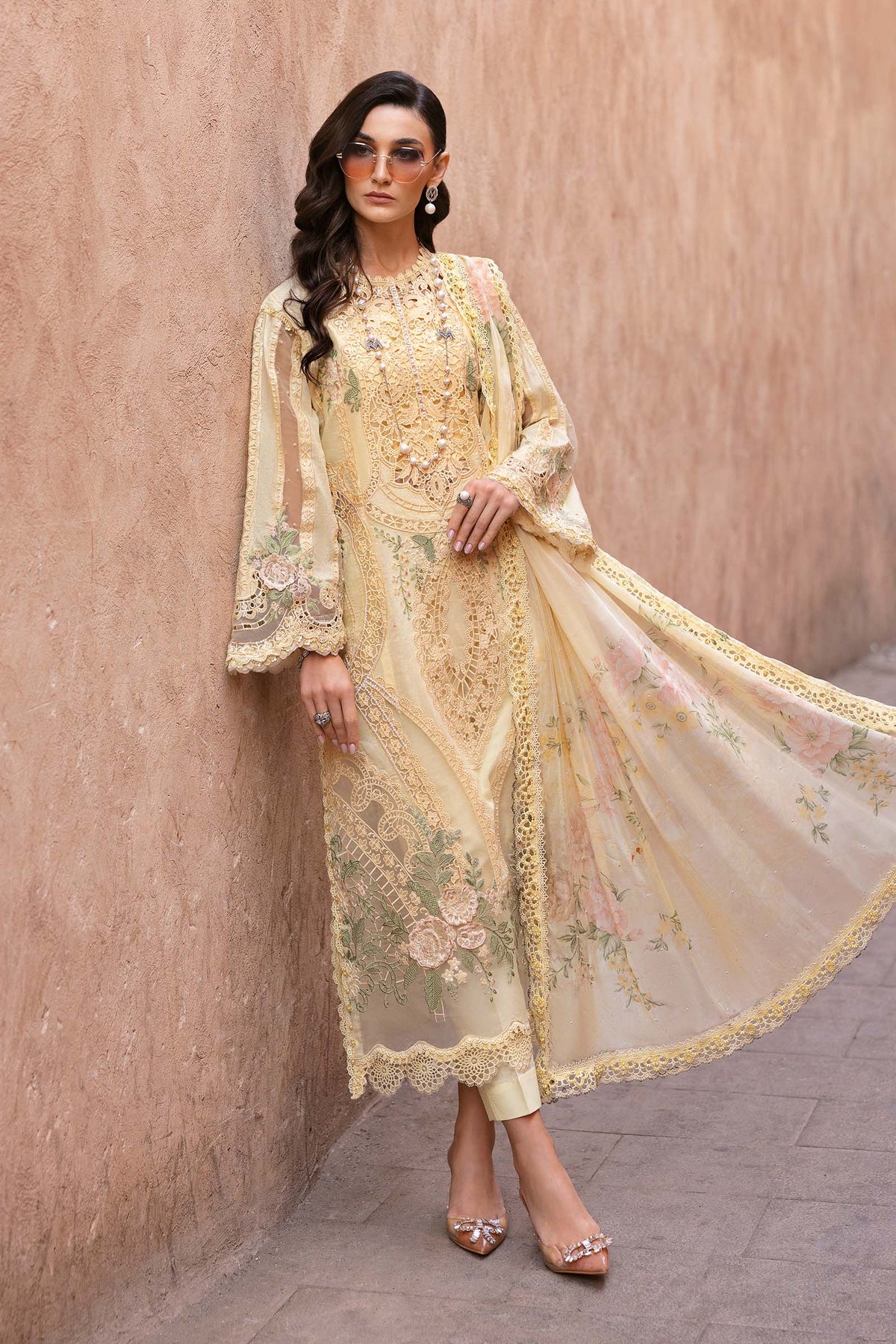 MARIA.B LUXURY HEAVY CHIKANKARI EMBROIDERED SHIRT WITH WOOL PRINTED SHWAL WITH EMB TROUSER 3PC SJ-1059