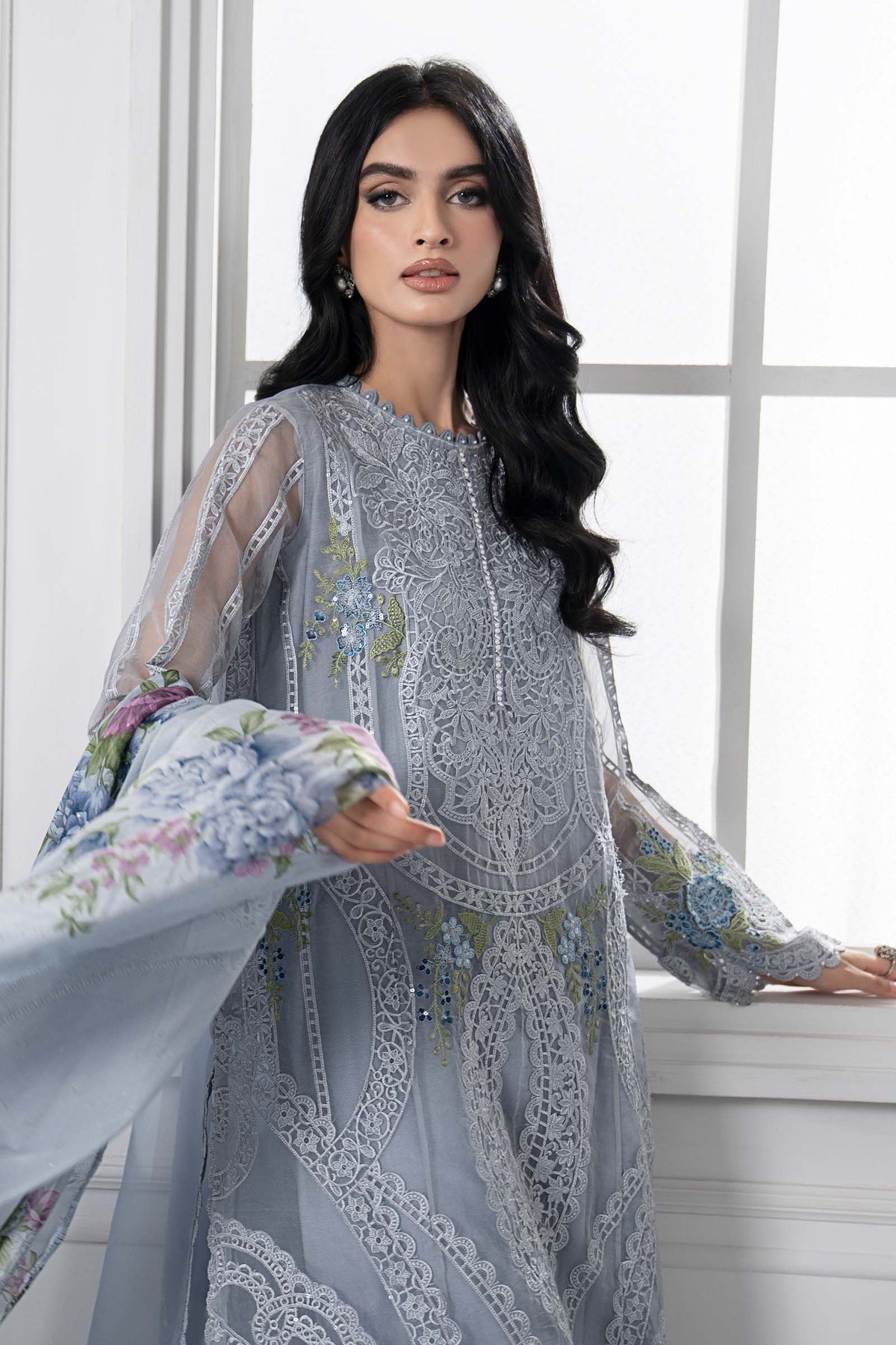 MARIA.B LUXURY HEAVY CHIKANKARI EMBROIDERED SHIRT WITH WOOL PRINTED SHWAL WITH EMB TROUSER 3PC SJ-1058