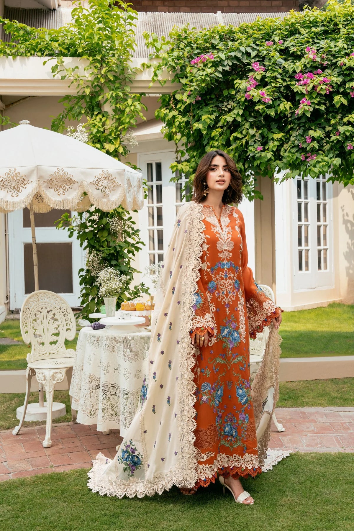 ANEELAS-3PC KARANDI EMBROIDERED SHIRT WITH KARANDI EMBROIDERED SHAWL AND TROUSER SJ-5000