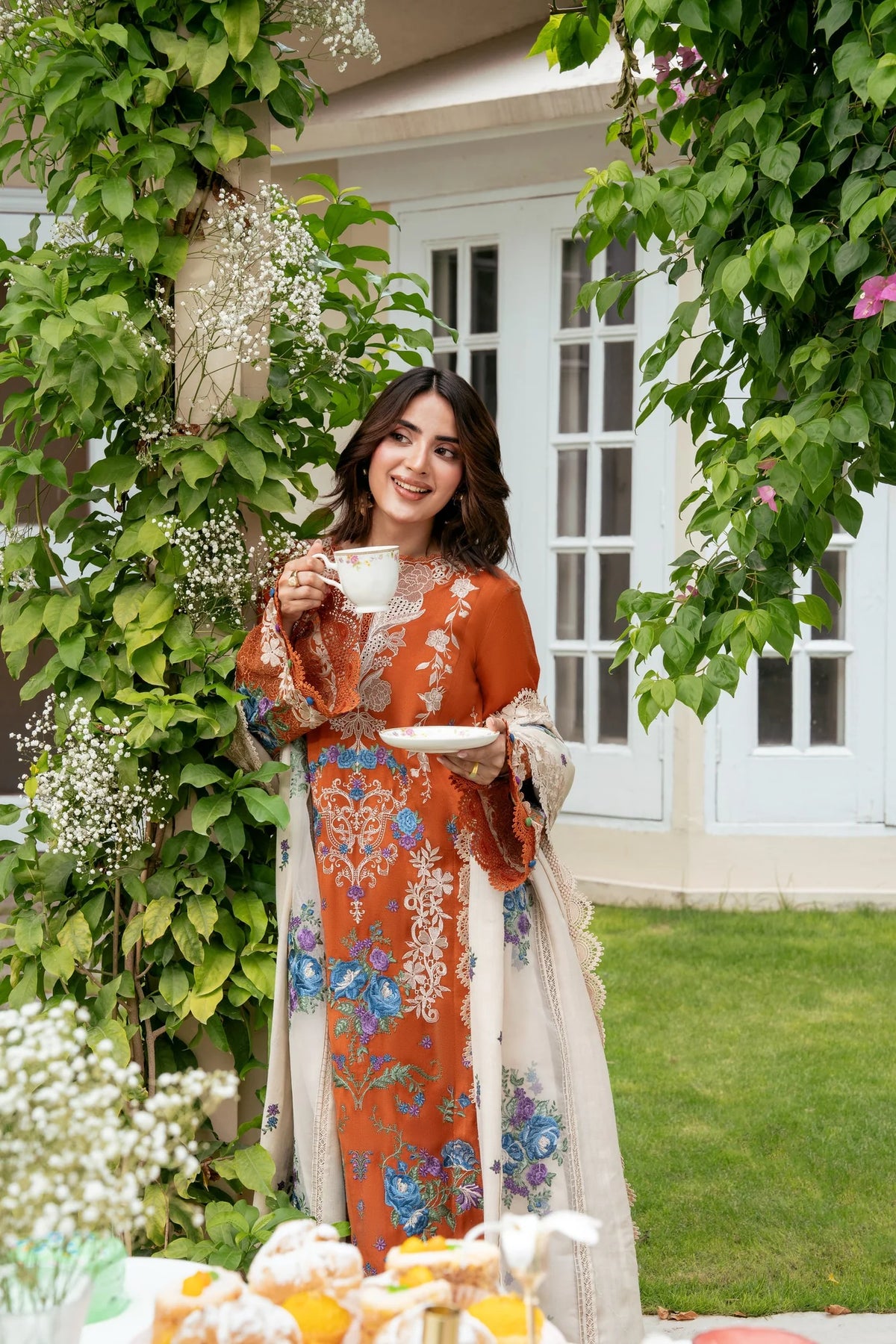 ANEELAS-3PC KARANDI EMBROIDERED SHIRT WITH KARANDI EMBROIDERED SHAWL AND TROUSER SJ-5000