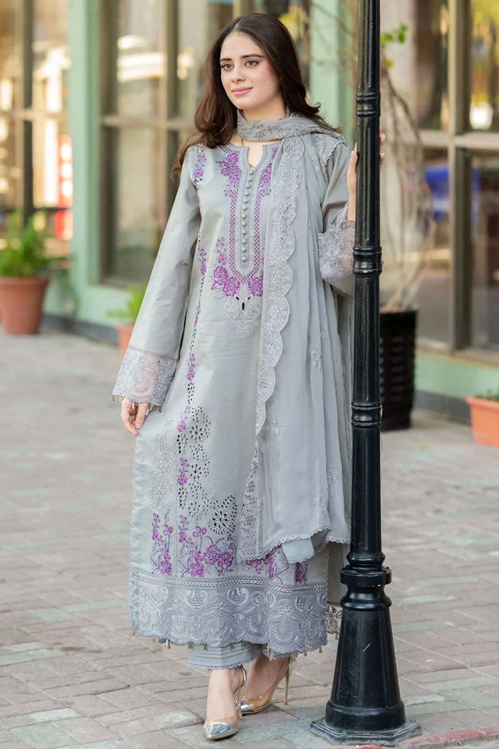 LAWN-3PC UNSTITCHED FULLY EMBROIDERED SHIRT WITH CHIFFON EMBROIDERED DUPATTA-1005