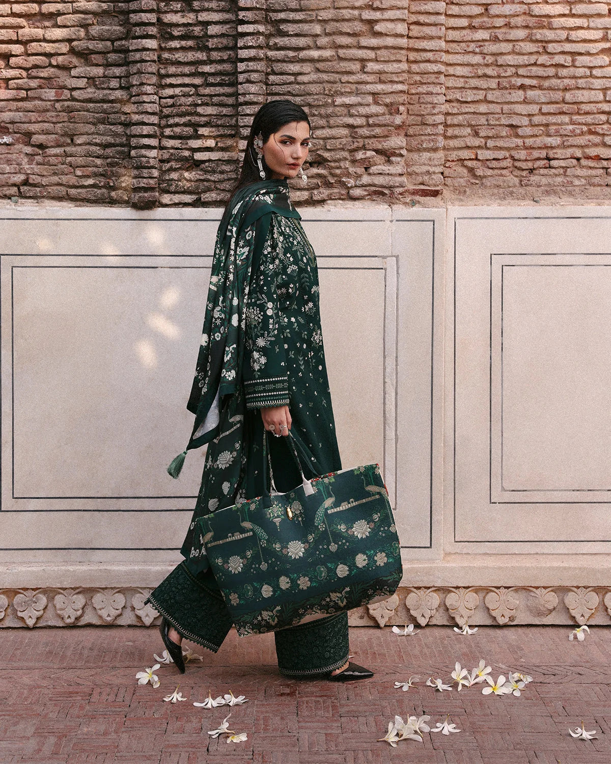 HUSSAIN REHAR-3PC DHANAK EMBROIDERED SHIRT WITH COUTRAI PRINTED SHAWL AND EMB TROUSER SJ-5002